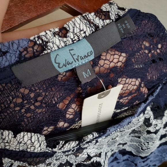 Eva Franco Striped Lace Peplum Top size M NWT - Picture 6 of 8